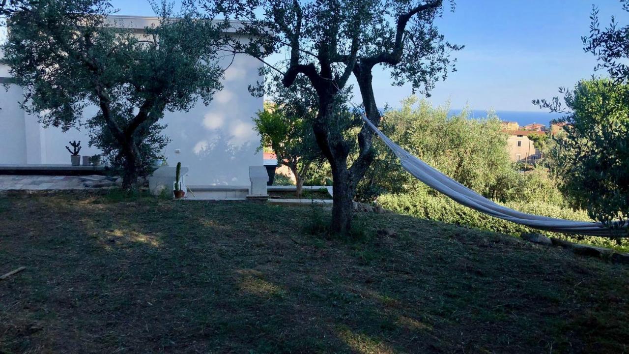Nostos Casale Bed & Breakfast SantʼAgata sui Due Golfi Екстериор снимка